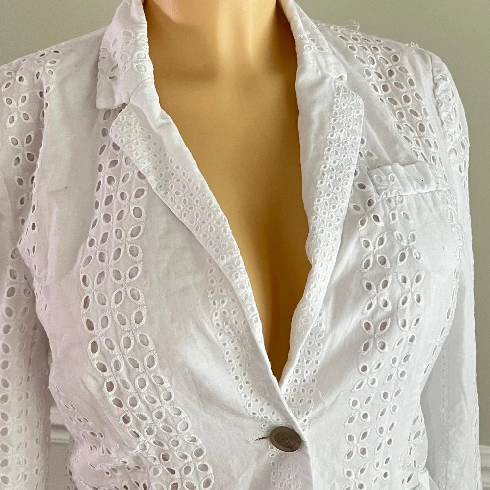 J.Crew Eyelet Blazer Womens 4 White Cotton‎ Floral Lace Two Button Summer Jacket